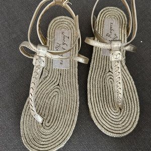 Jack Rogers Gold Sandals size 8 never worn